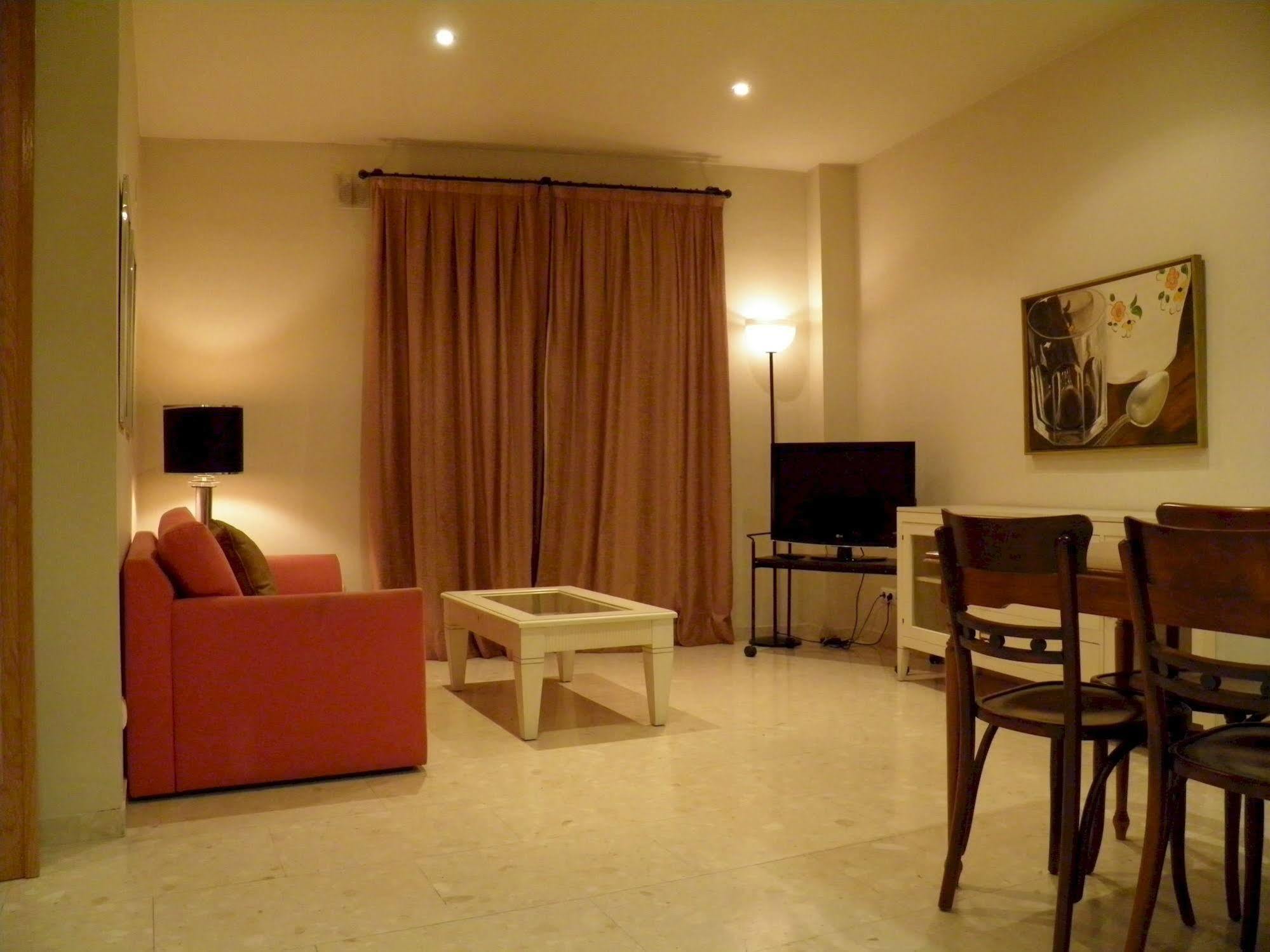 Apartaments St. Jordi Comtal Barcelona Exterior photo