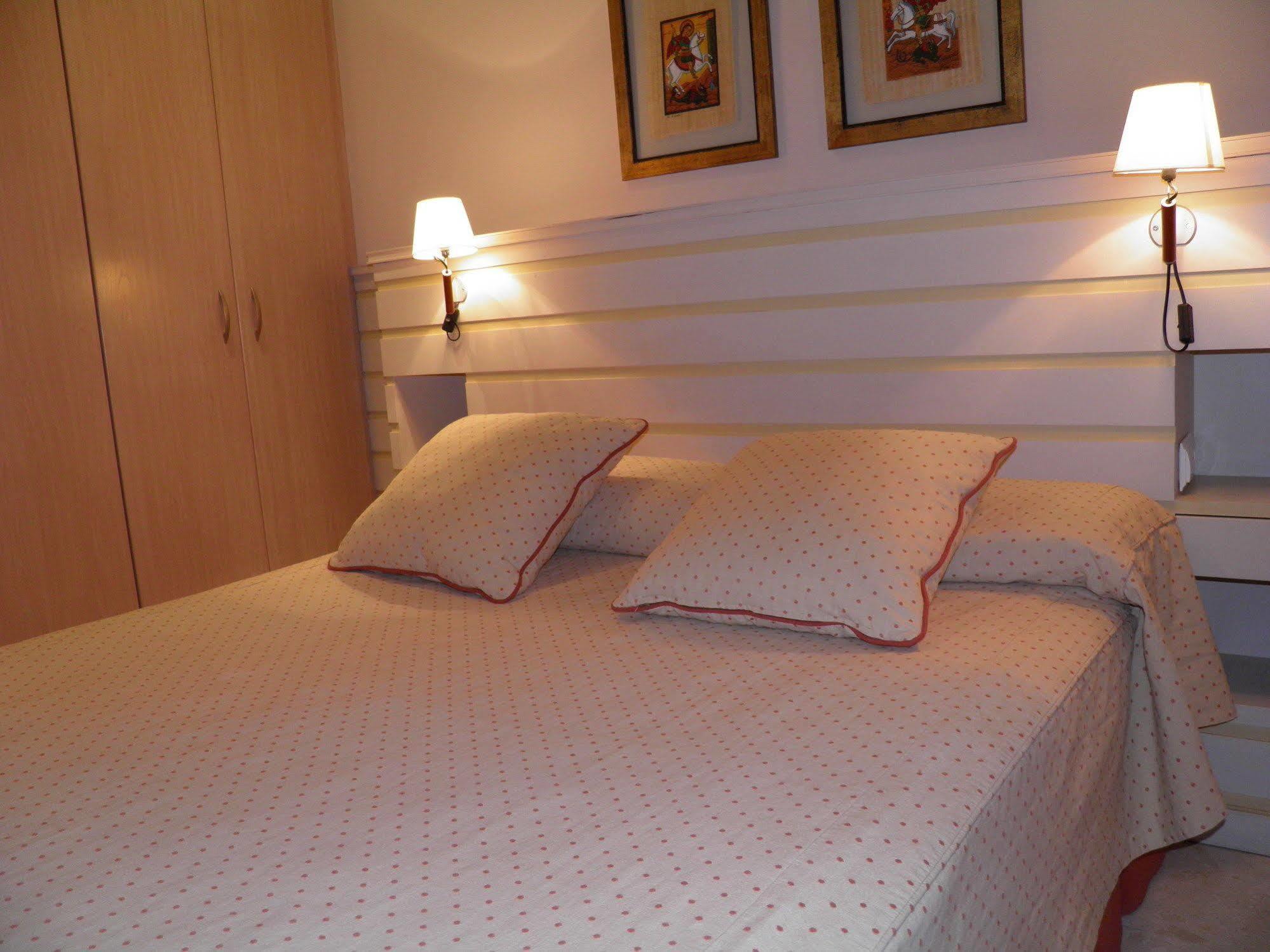 Apartaments St. Jordi Comtal Barcelona Exterior photo